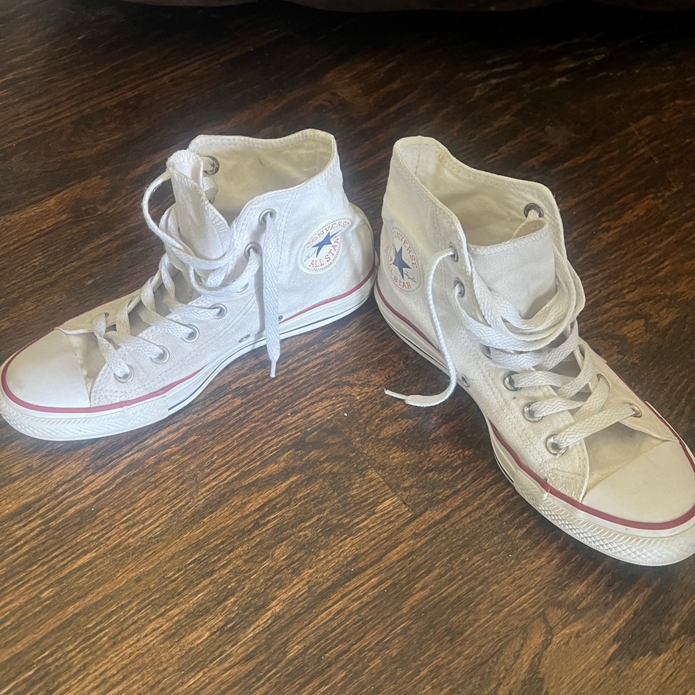 Converse Red and White Sneakers Classic Canvas Design